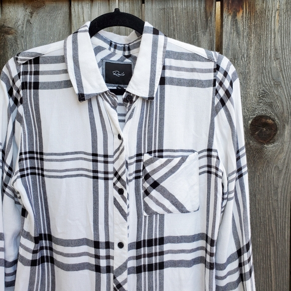 Rails White Black Plaid Rayon Long Sleeve Top - Picture 1 of 7
